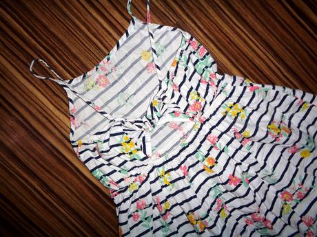 Vzdušné modrobílé pruhované šaty s květy, primark,116