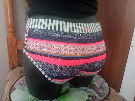 Spodní díl plavek, 176