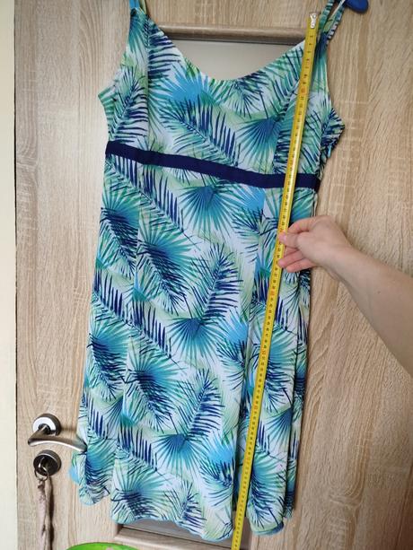 Dámské letní šaty, 38