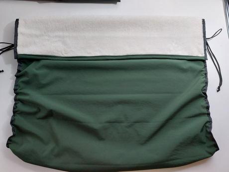 Softshellová nepadací deka s beránkem, 