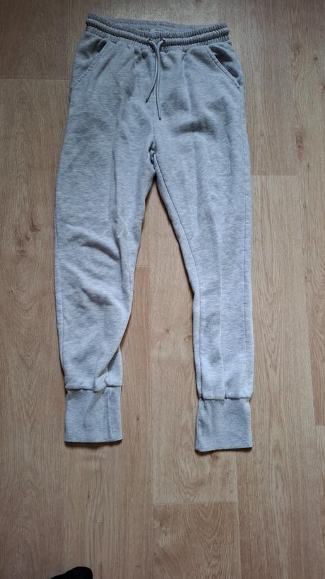 5x tepláky i jednotlivě slabší, 158