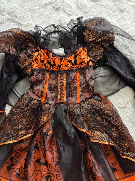 An26/ kostým čarodějka delux - v.cca 4/6 let, 