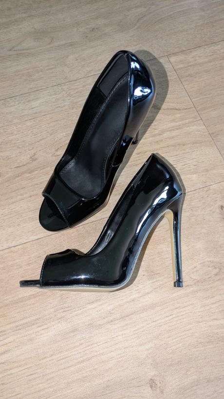 T445 černé jehlové lodičky vel. 37, 37