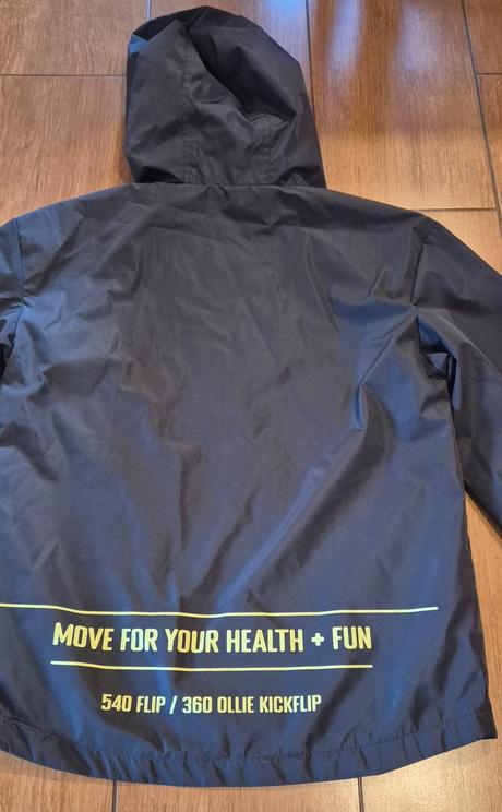 Šusťáková bunda, sinsay,140