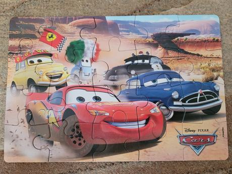 10x puzzle s bleskem mc queenem/cars,