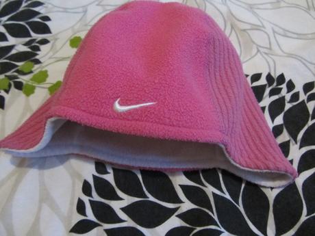 Čepička pro holčičku., nike,74