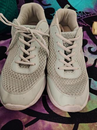 Tenisky na tělocvik, slazenger,41