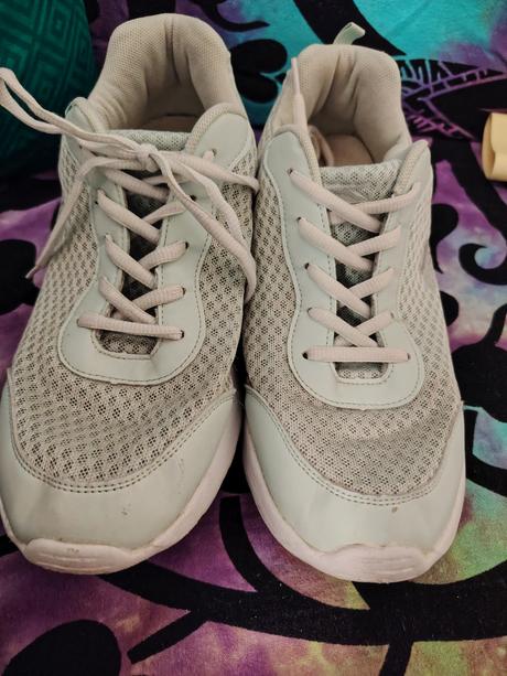 Tenisky na tělocvik, slazenger,41