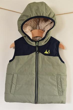 Zateplená vesta vel. 18 - 24 m, debenhams,92