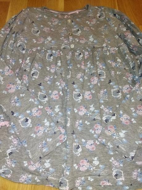 Šedá tunika 152 s květy, tu,152