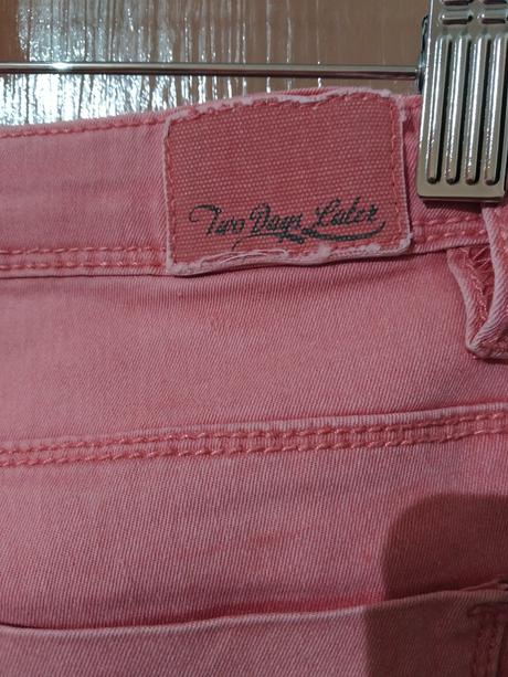 Kalhoty elastické, 28