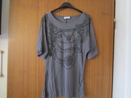Pěkné tm. šedé bavl. tričko s černým vzorem, c&a,36