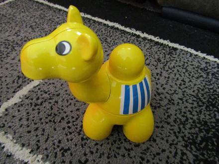 Lego primo-velbloud,