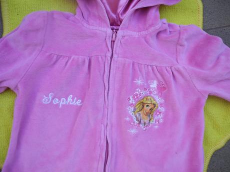 Sametová mikina, 104