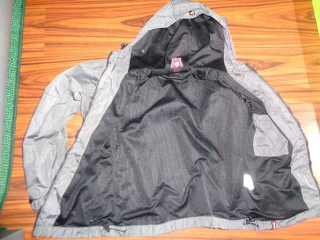 Černobílá kostičkovaná šusťáková bunda, s.a.m.,36