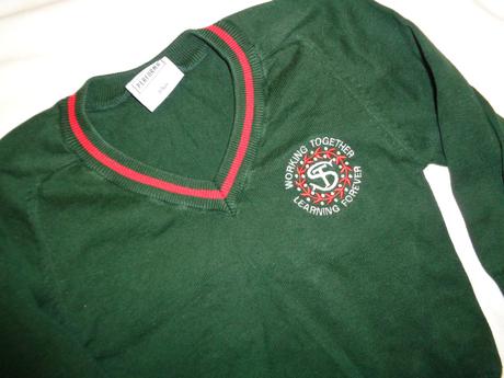 Lahvově zelený přízový svetr, 104