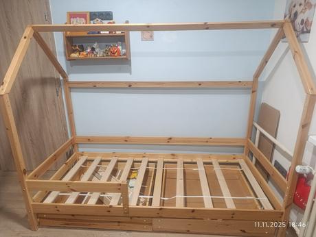 Postel domeček, šířka (cm): 95,délka (cm): 210