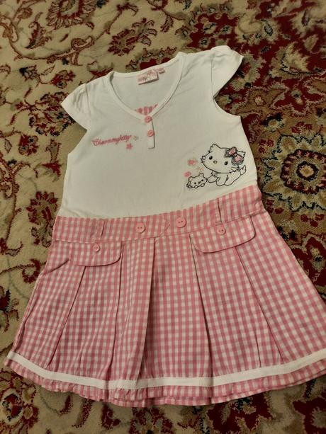 Šatičky s kočičkou, 104