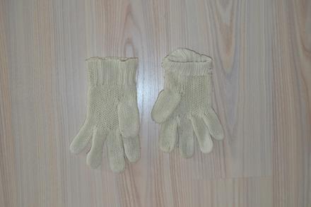 Bavlněné rukavice, 104