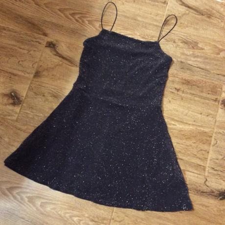 Slavnostní šaty se třpytkami, new look,146