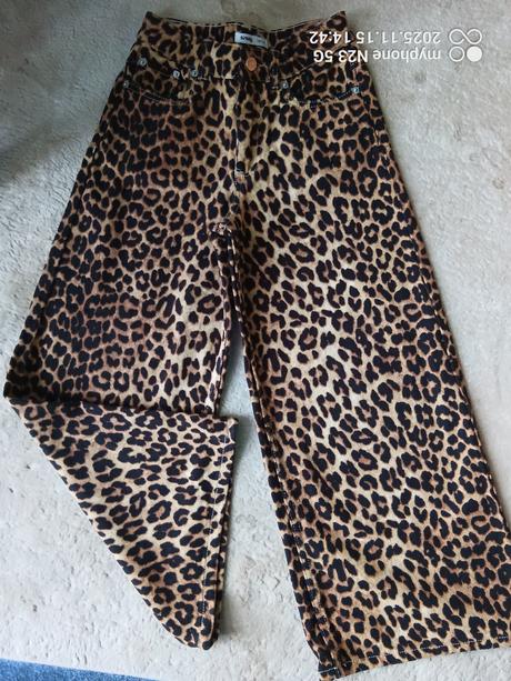 Rifle do zvonu zn."sinsay" vel."140", sinsay,140