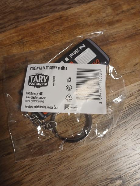 Přívěšek/klíčenka tary drink malina, nový, 