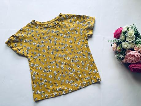 Triko s květy - v.3/4 roky zn. tu, tu,104