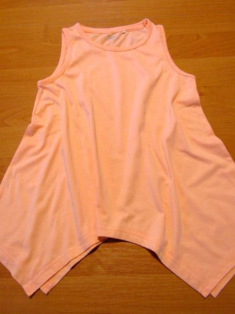 Delší dívčí triko vel 134-140, yigga,140