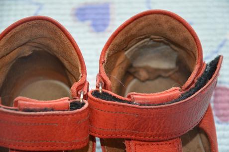 Kožené plné sandálky essi, essi,29