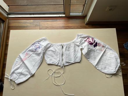 Crop top anime merch, vel s do xs, shein, s