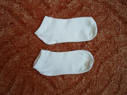 Bílé nízké kotníčkové ponožky, 27