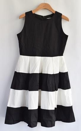 Šaty vel. 11 - 12 let, 152