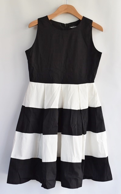 Šaty vel. 11 - 12 let, 152