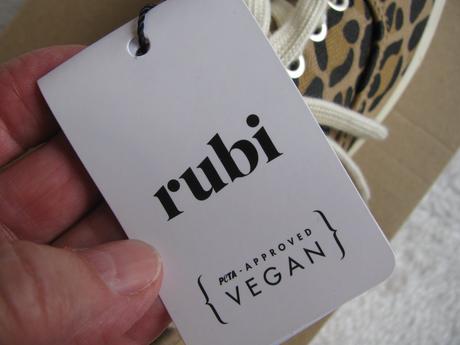 Dámská volno časová obuv rubi, 38