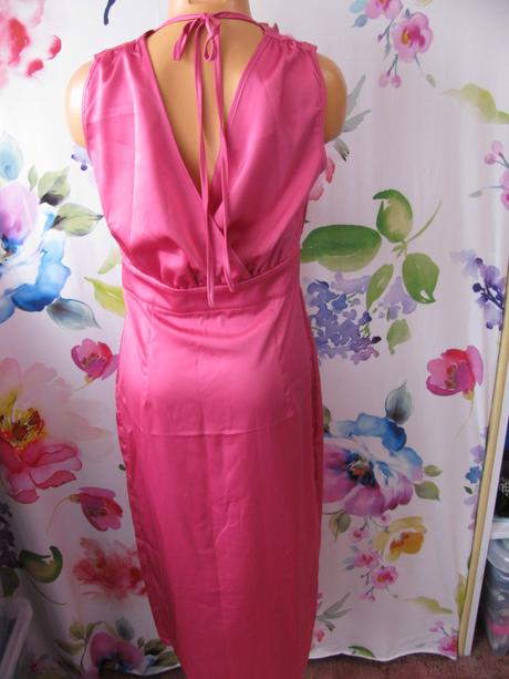 Letní společenské saténové šaty, 36