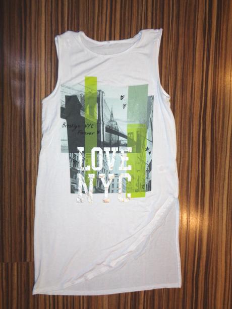 Velmi příjemný delší top, tu,134