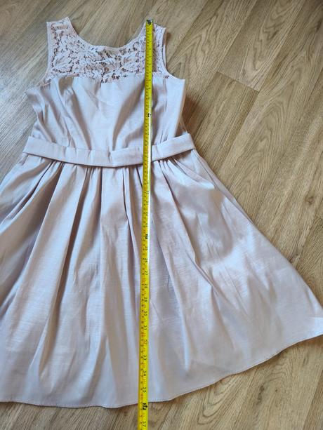 Sváteční šaty s krajkou, amisu,m
