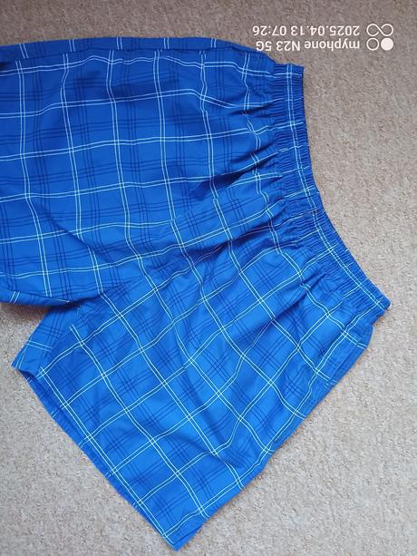 Šortky zn."n.k.a." vel."l-xl", l