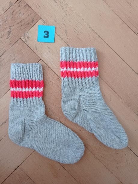 Ponožky pletené, 23