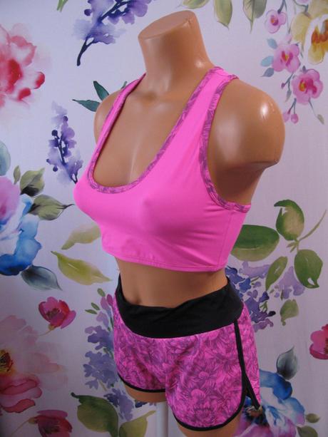 Sportovní nová souprava-podprsenka a šortky, m