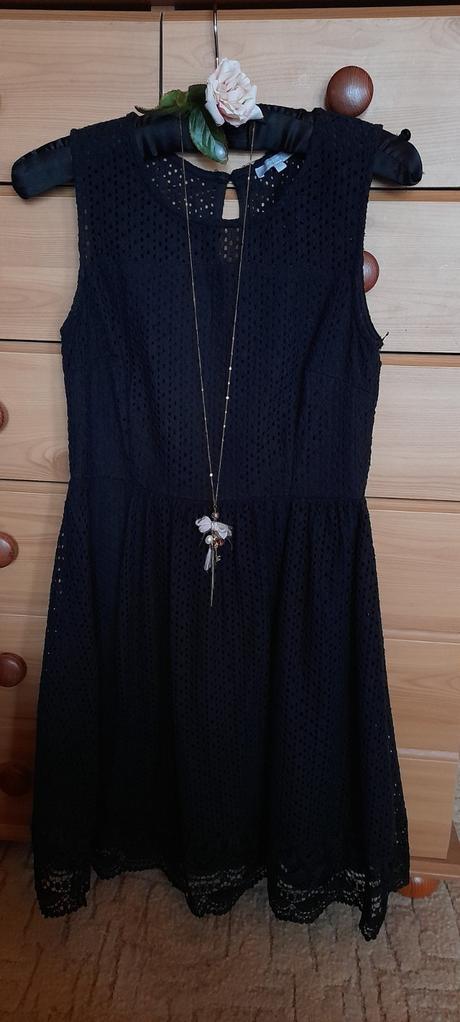 Fisherfield černé krajkové krátké šaty, 38