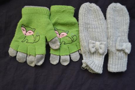 2x rukavice v.110-116, 110