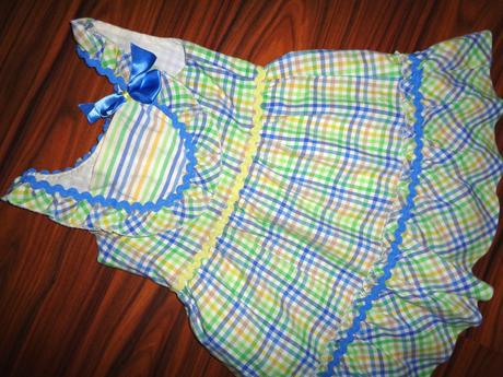 Krásné šaty - i jako slavnostní, 104