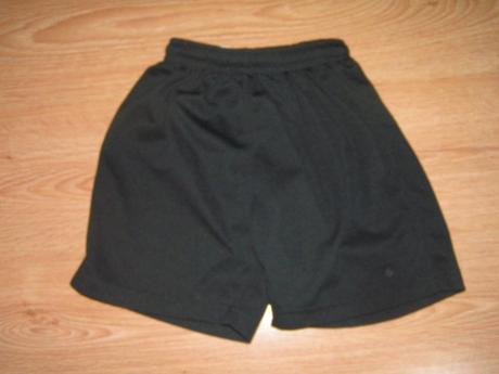 Sportovní kraťasy, 128