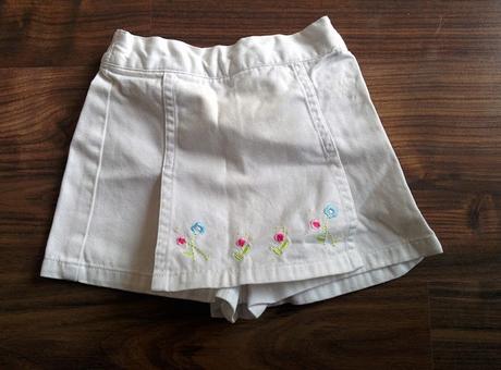Kraťásky s výšivkou, early days,80