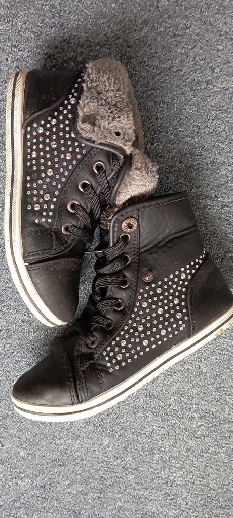 Boty s chlupem zn."gama" vel "32", 32