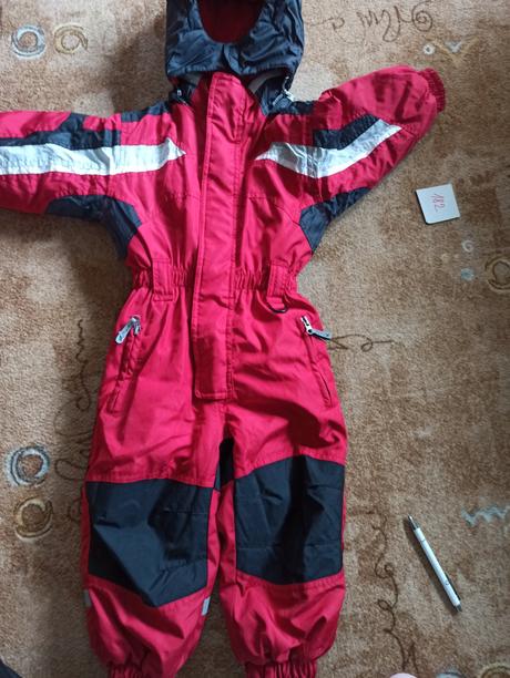 Zimní kombinéza a dvoje boty zdarma, 92