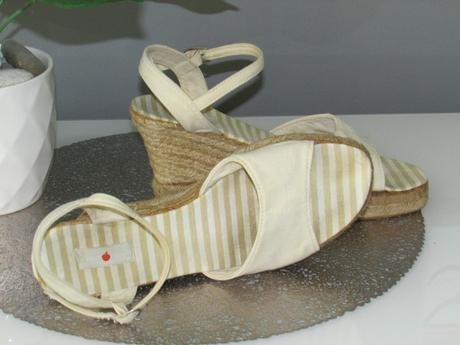 Letní sandály na klínku, 40