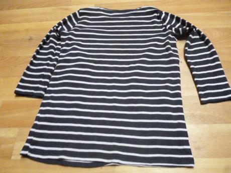 Pruhaté vánoční šaty vel. 3-4, 104