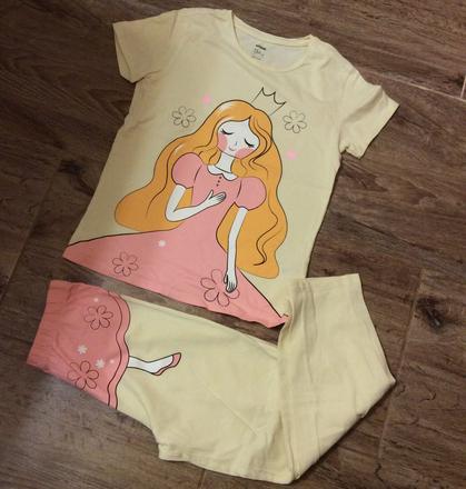 Bavlněné pyžamo s princeznou, sinsay,134